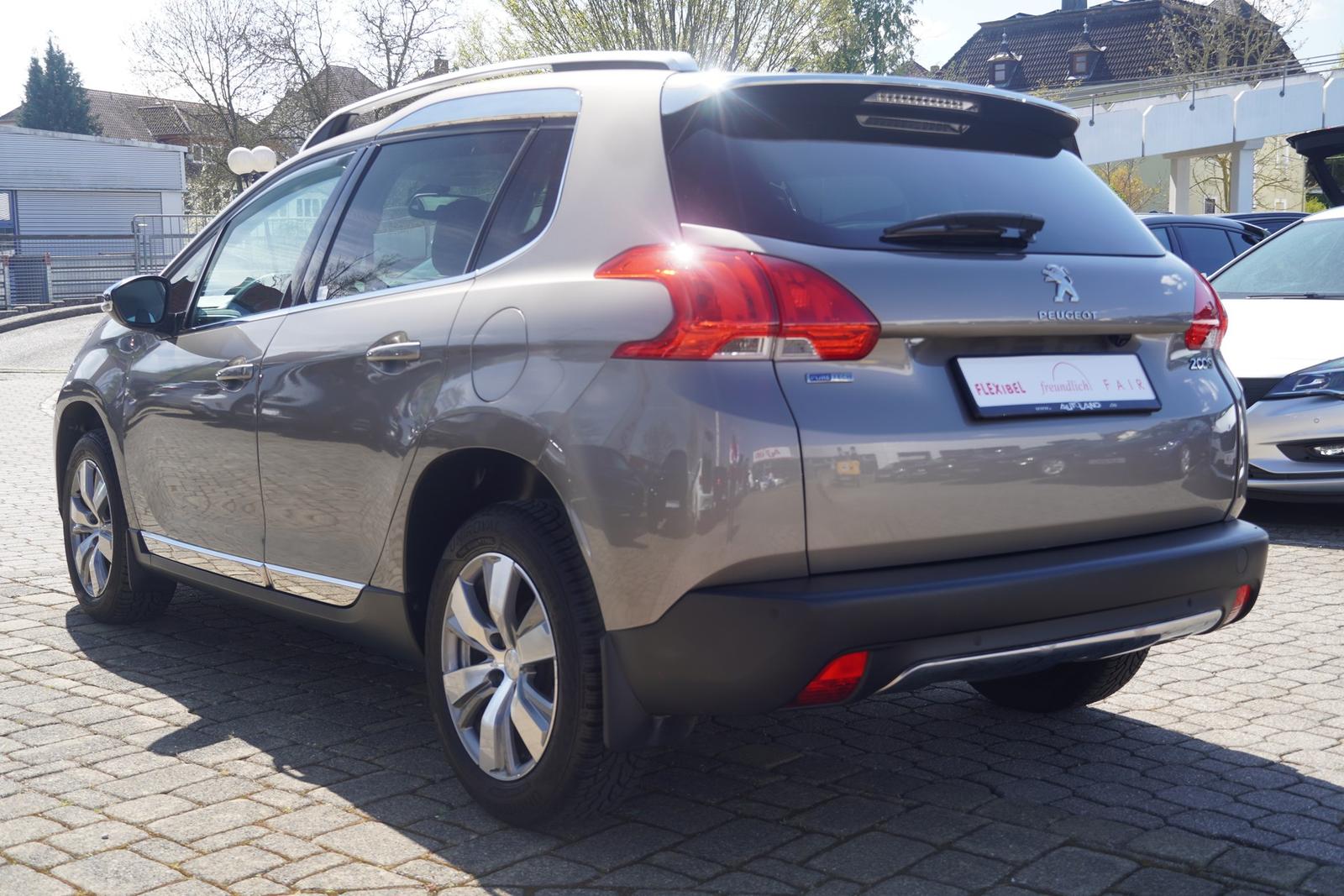 Peugeot 2008 1.2 PureTech Allure Aut. Kamera Tempomat