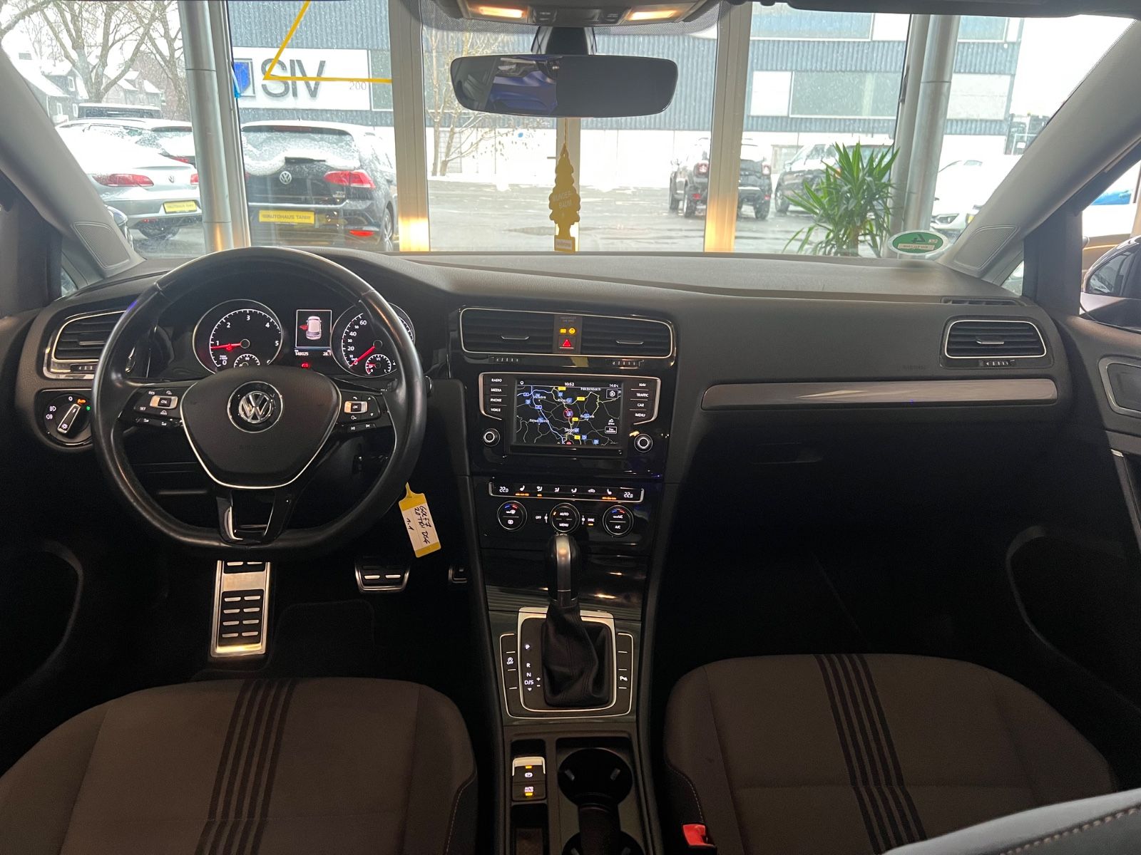 Fahrzeugabbildung Volkswagen Golf VII Lim. 2.0 TDI DSG Allstar *SCHECKHEFTG*