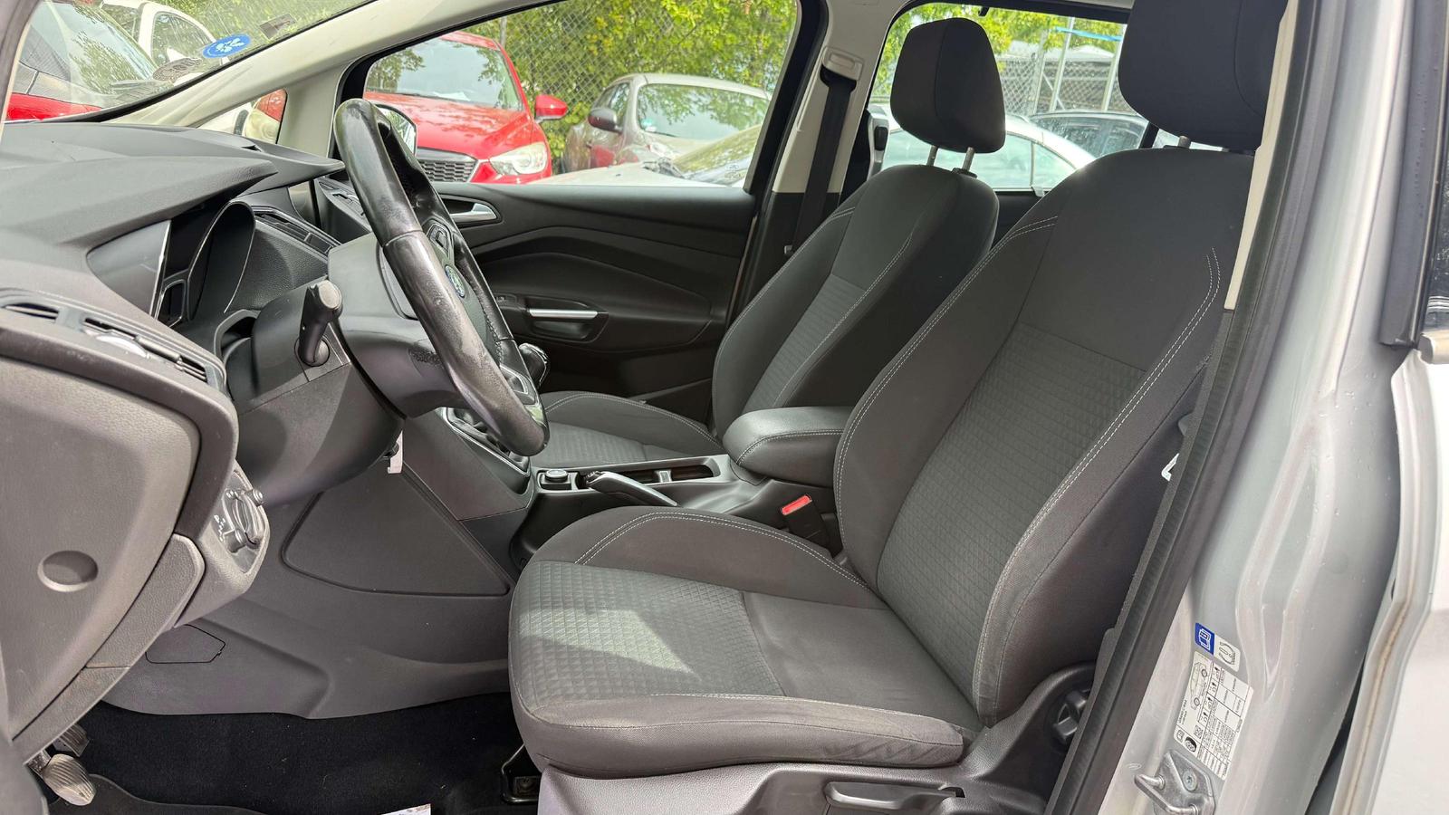 Ford Grand C-MAX 2015 — photo 7