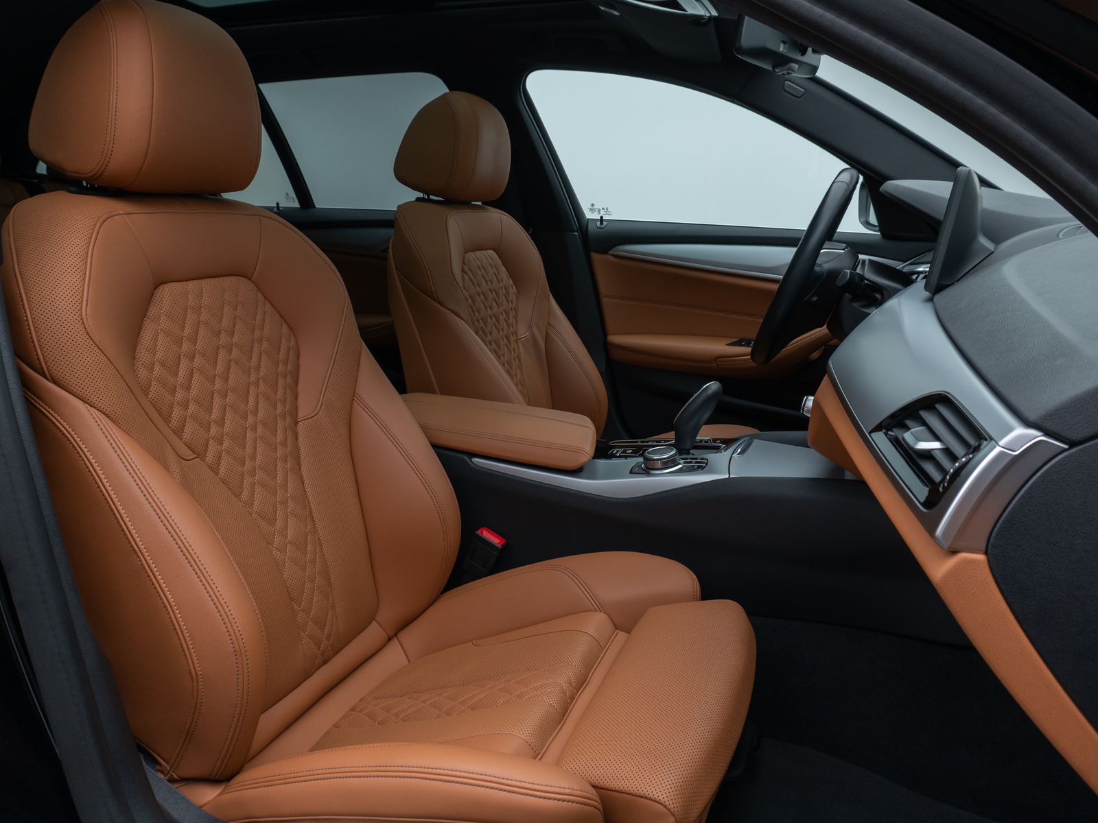 Fahrzeugabbildung BMW 530e  xD Panorama 360°Lenkrhz DAB HiFi AHK Sport