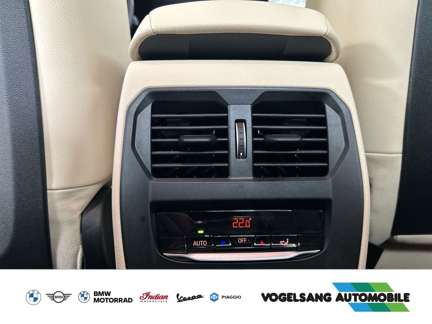 Fahrzeugabbildung BMW 320 d Lim.,M Sport,AHK,ACC,HIFI,Curved Display