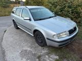 Skoda Octavia 1.9 81kW Sitzheizung/Tempoma... - Skoda Octavia: 81 Kw