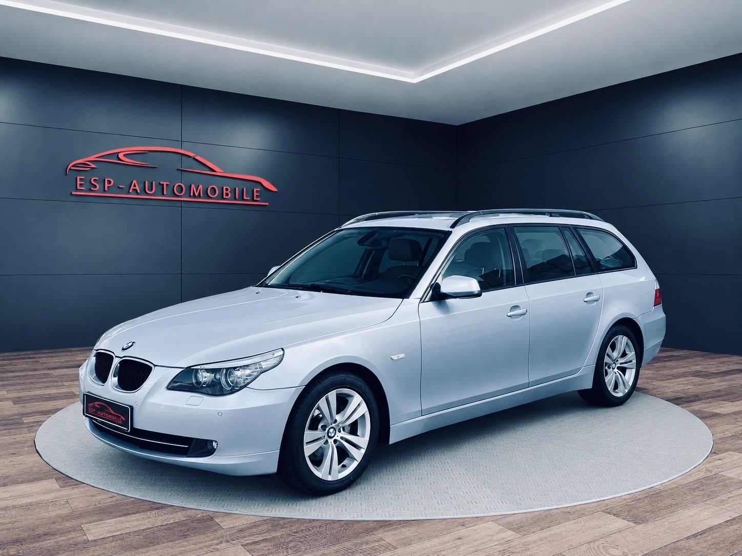BMW 520d - 177 CV- BVA - CARNET ENTRETIEN