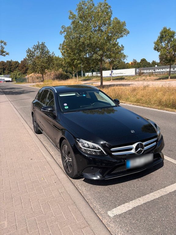 Image of Mercedes-Benz C 180