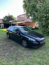Volvo V40 D2 Momentum Momentum (03/2013) 125.000 km - Volvo V40 mit Diesel-Antrieb: Limousine, Momentum