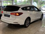 Ford Focus Turnier Titanium 1.5 TDCI LED+NAV+KAMERA - Ford Focus: Titanium Turnier