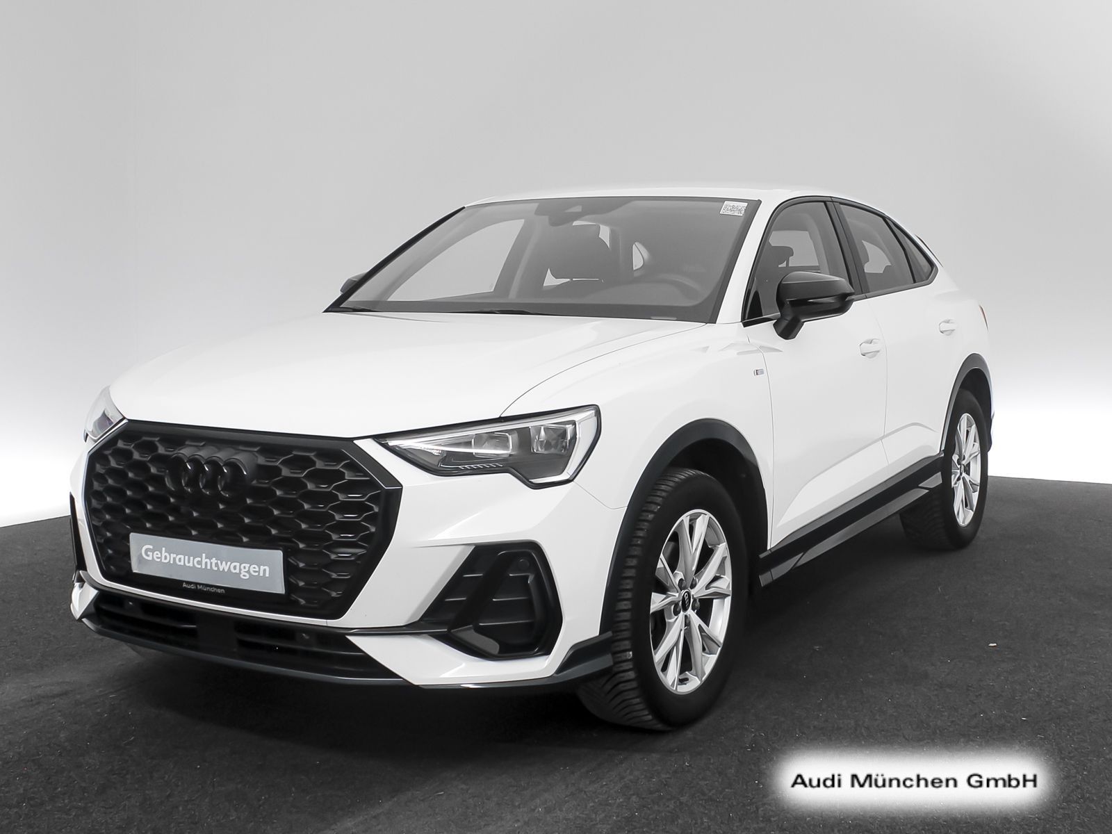 Audi Q3 Sportback 35 TFSI  S line Virtual/LED foto 5