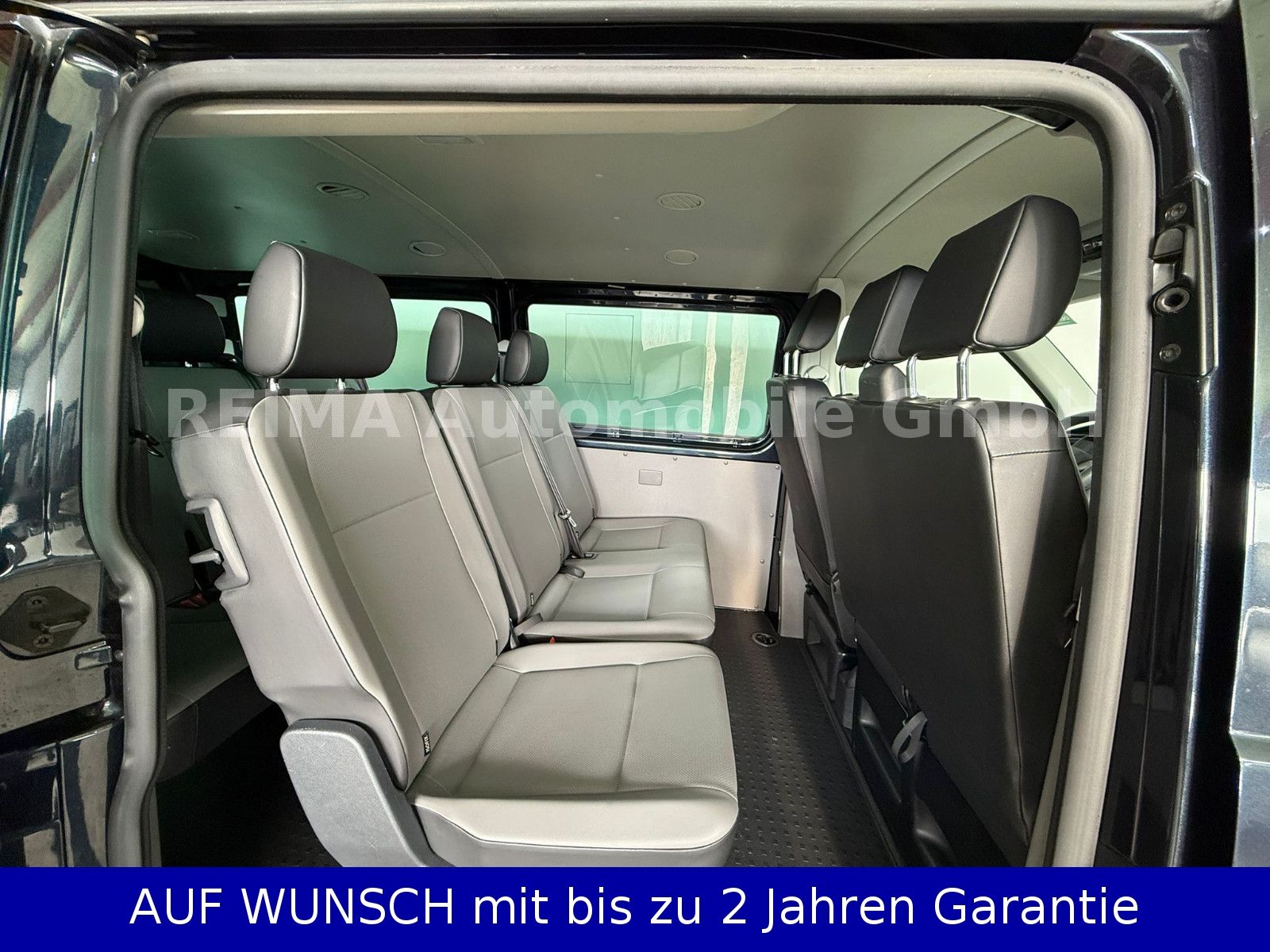 Fahrzeugabbildung Volkswagen T6.1 Bus 2,0 Diesel L 2, 9 Sitzer, Automatik