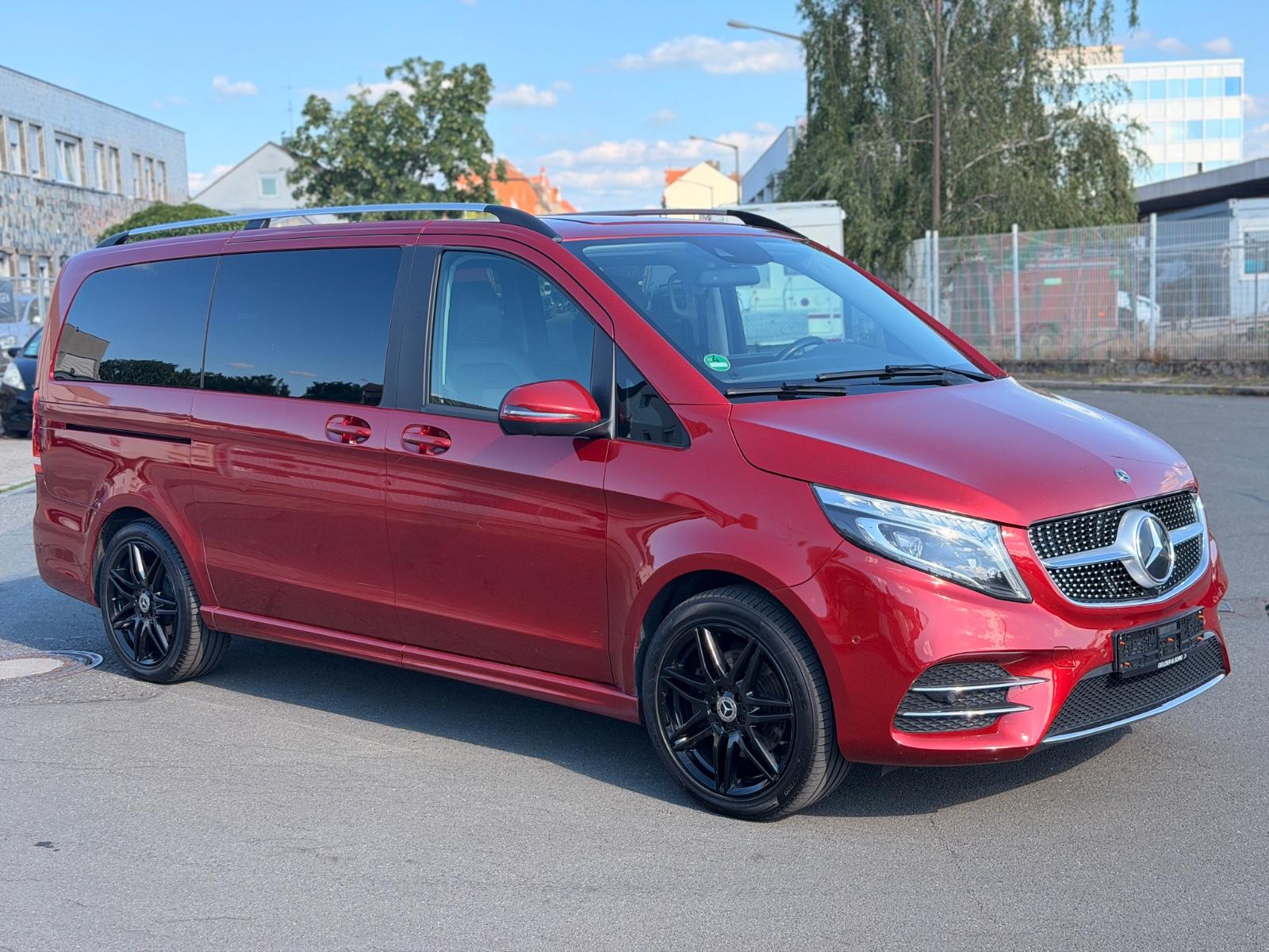 Mercedes-Benz V 300d AMG 4Matic 360"Kamera Leder 7 Sitzer