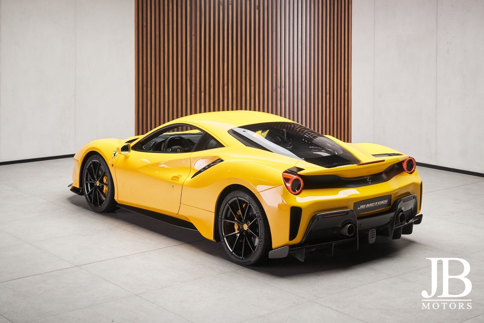 Fahrzeugabbildung Ferrari 488 Pista Racing Seats Lightweight Carbon German