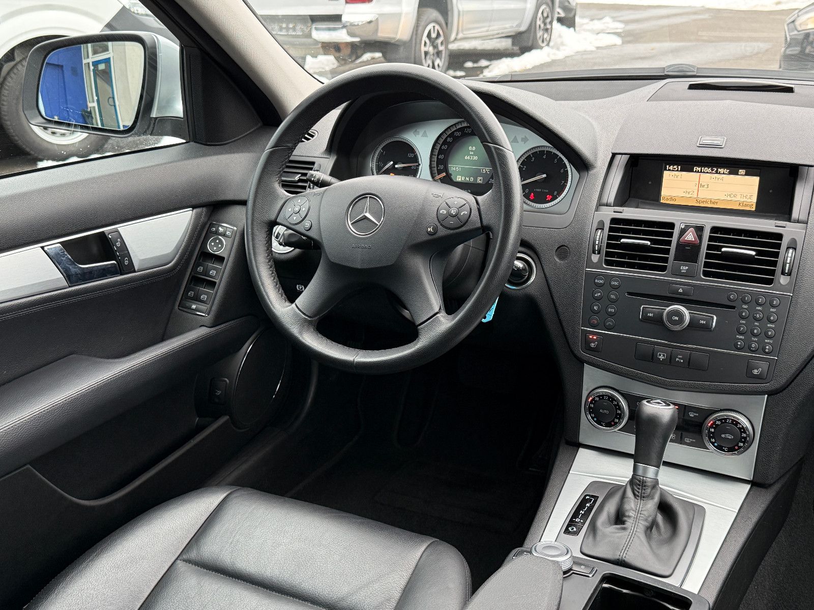 Fahrzeugabbildung Mercedes-Benz C 350 Limousine Avantgarde Aut Bi-Xenon Leder