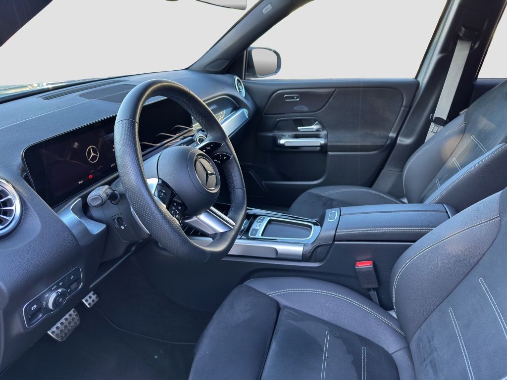 Fahrzeugabbildung Mercedes-Benz GLB 200 AMG*NIGHT*AHZV*K-GO*TOTWINKEL*AMBIENTE*
