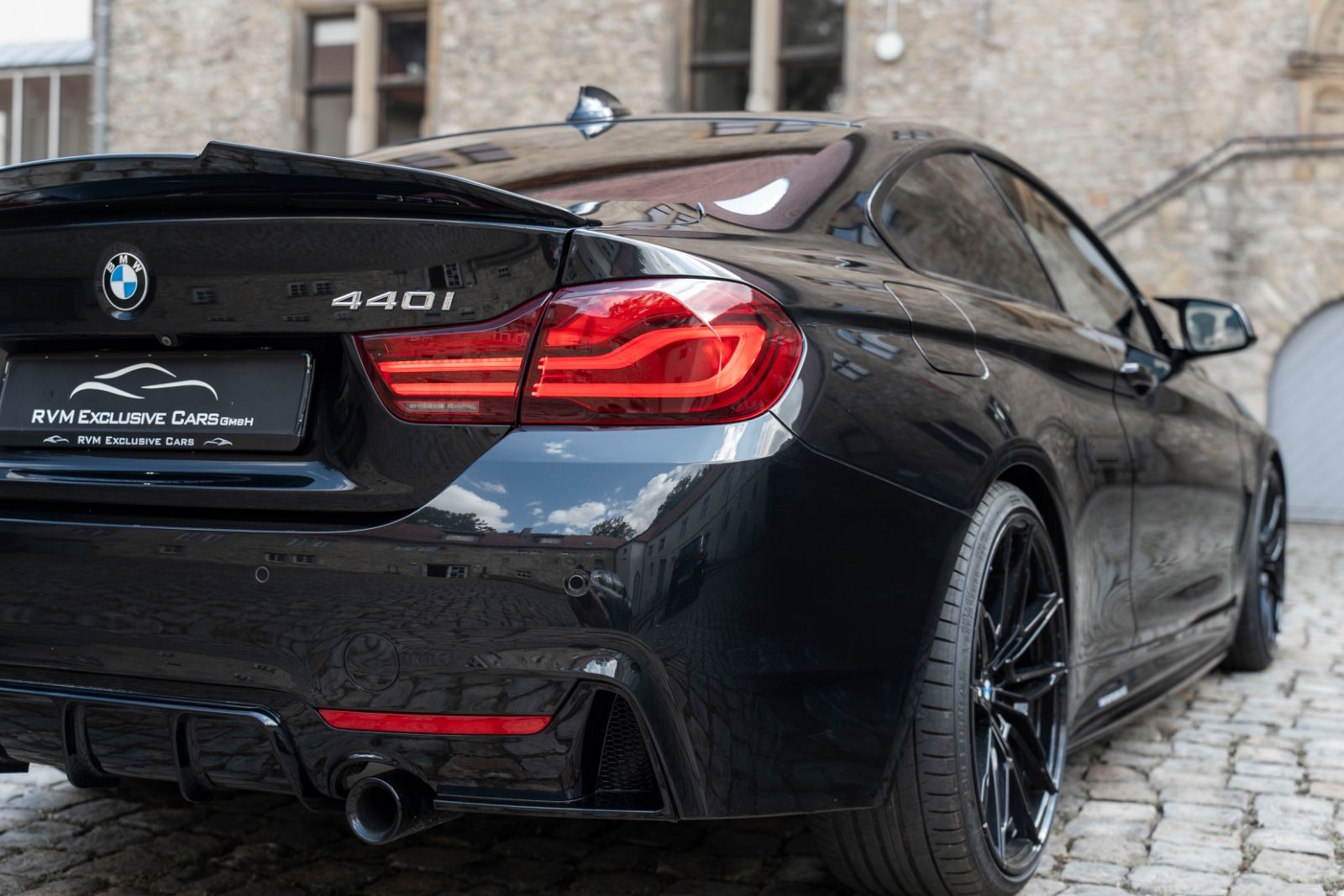 Fahrzeugabbildung BMW 440I COUPE M-PERFORMANCE H&K LED HUD KAM CARPLAY