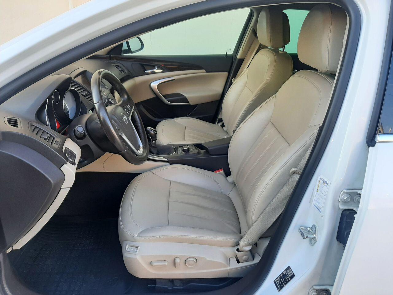 Opel Insignia 2010 — photo 7