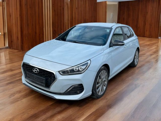 Hyundai i30 Passion + DAB,RFK,LED,Garantie