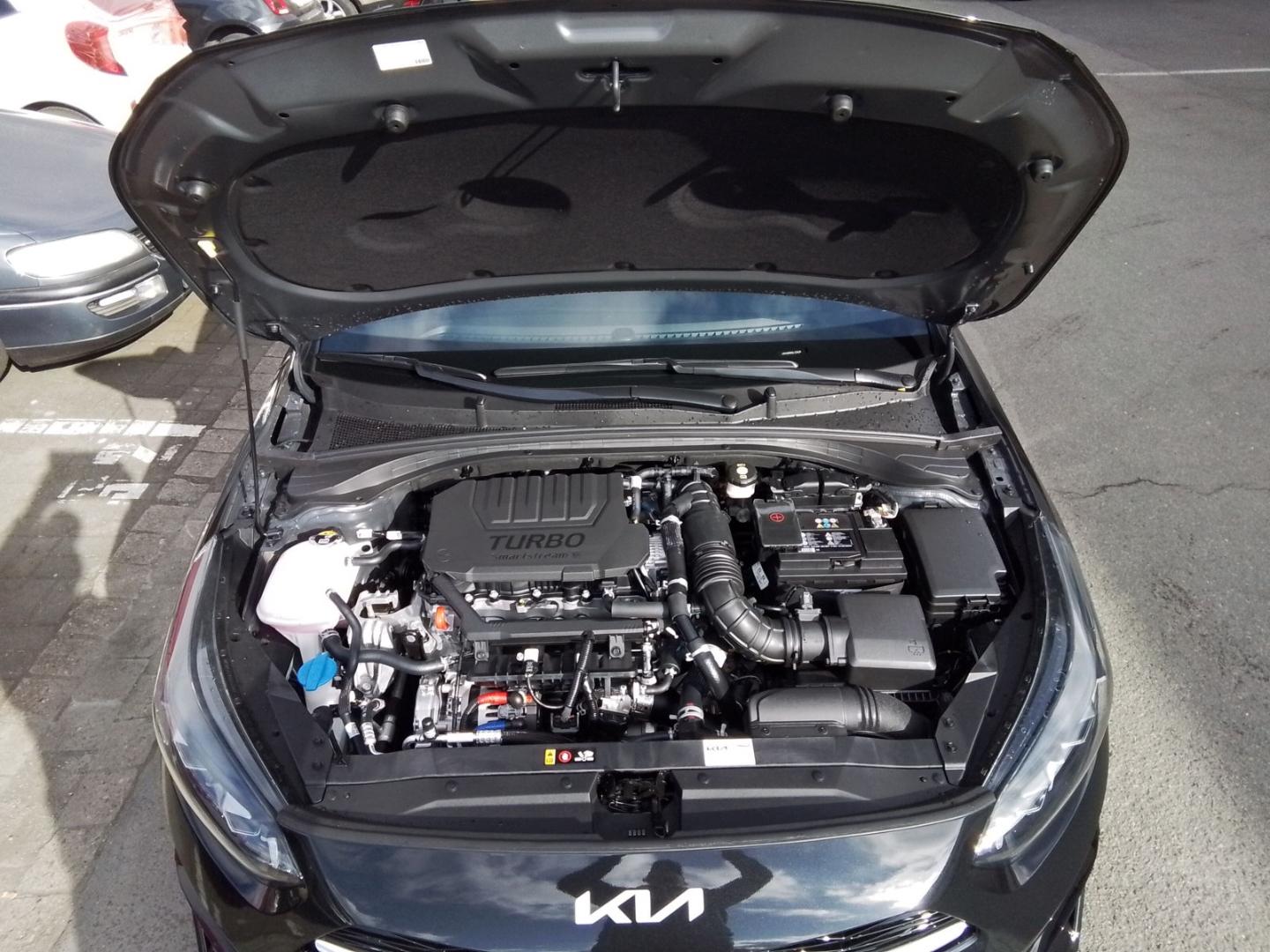Kia Ceed_sw Ultimate Edition AT Navi Digitales Cockp