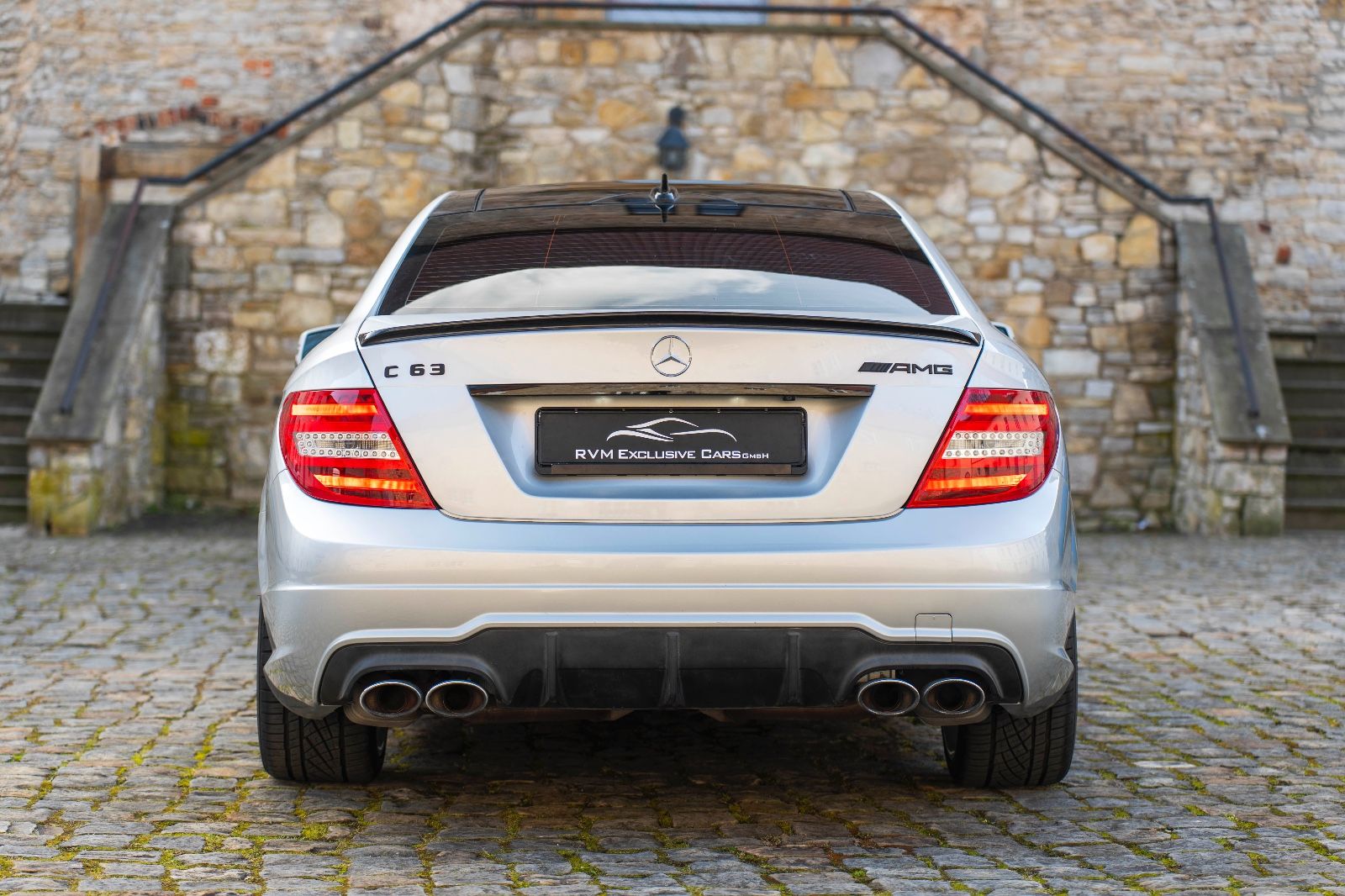 Fahrzeugabbildung Mercedes-Benz C 63 AMG Coupé Bixenon Kam Nav Pano Harman