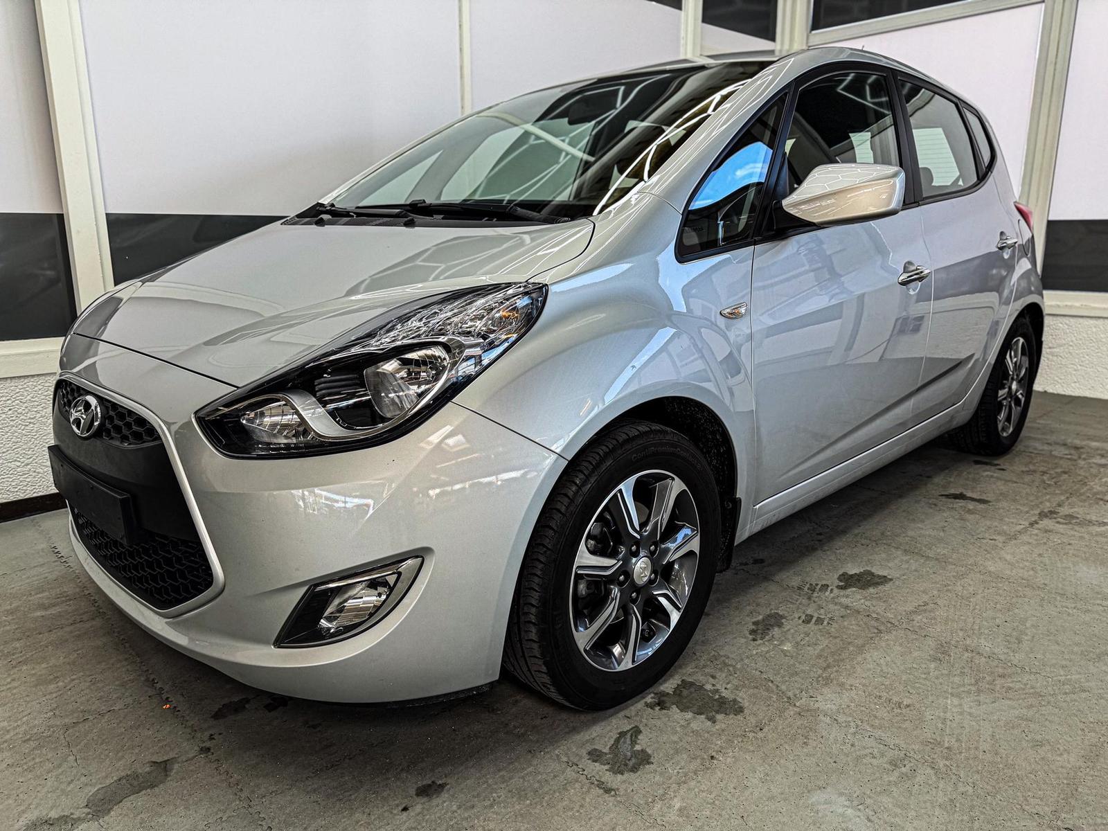 Hyundai ix20 TREND AUT NAVI AHK RFK SHZ PDC 1.6 AUTOM...