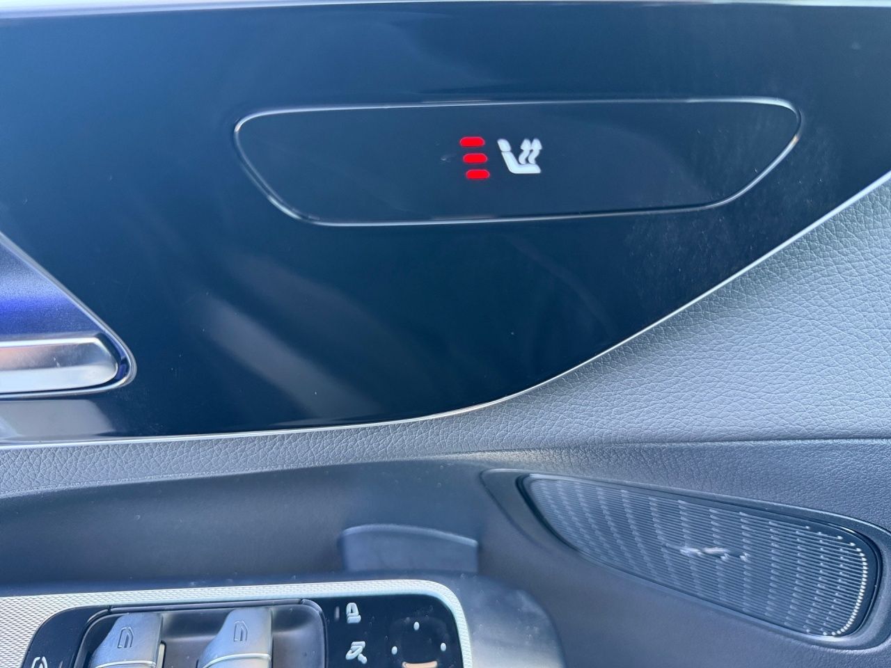 Fahrzeugabbildung Mercedes-Benz GLC 200 4M AVANTGARDE+AHK+FERNL.ASS+NAVI+LED+SHZ