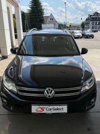 Volkswagen Tiguan - 2
