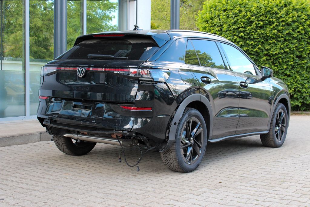 VW T-Roc 1.5 Black Style / DISCOVER/ 18"/ CARPLAY VW T-Roc 1.5 Black Style / DISCOVER/ 18"/ CARPLAY
