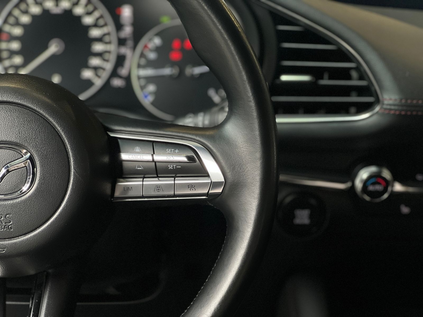 Fahrzeugabbildung Mazda 3 Lim. 5-trg. Homura BOSE 360° LED
