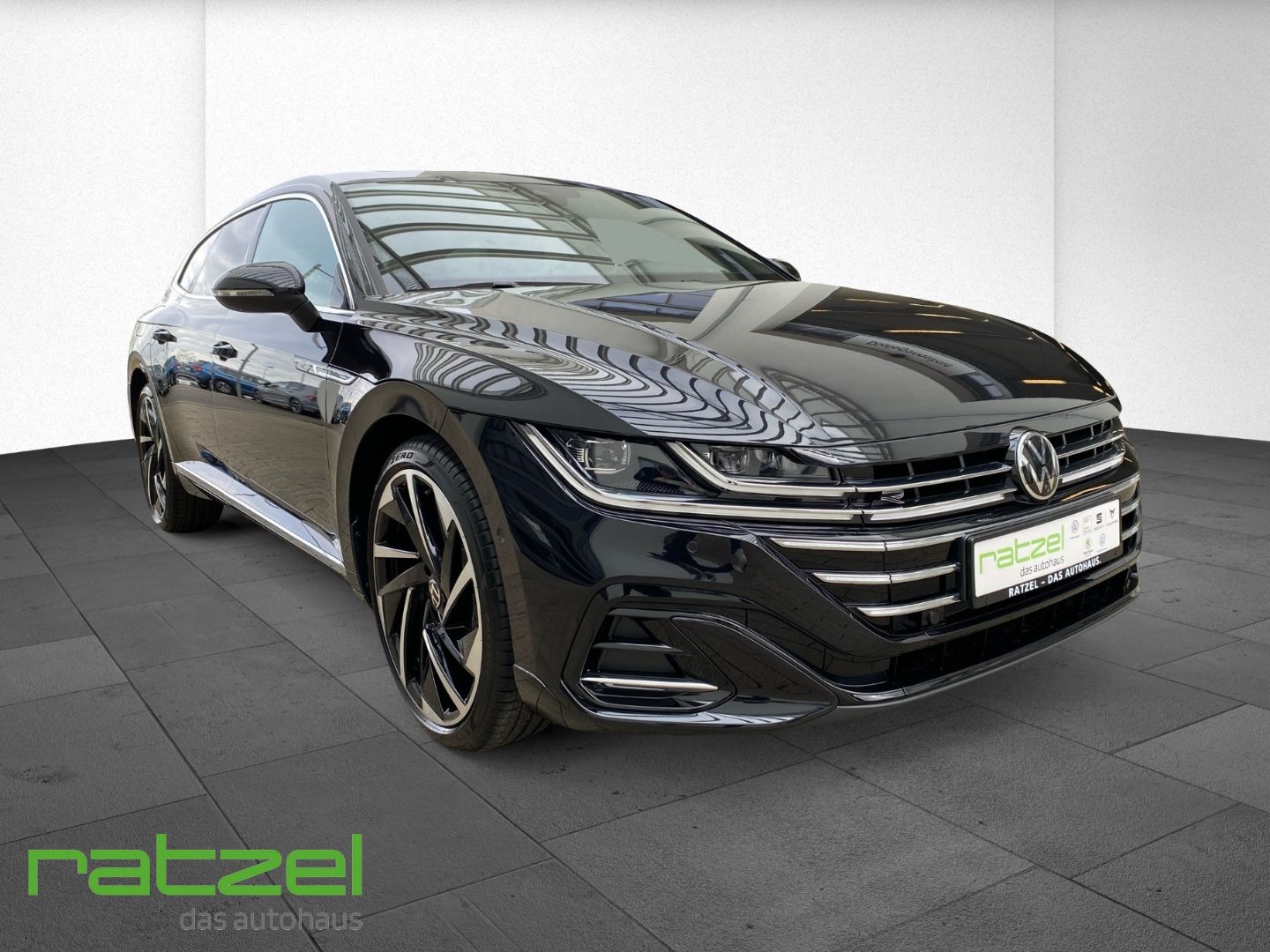Fahrzeugabbildung Volkswagen Arteon SB R-Line 2.0 TSI DSG DCC+AHK+Harman+PDC