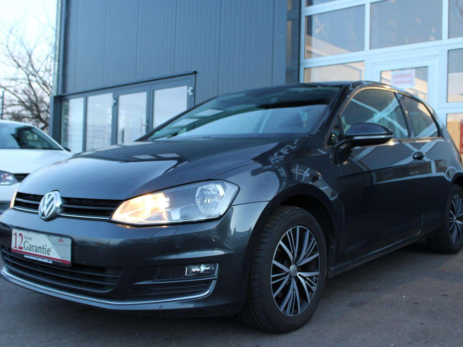Volkswagen Golf Allstar BMT  +Navi+PDC vorne u. hinten