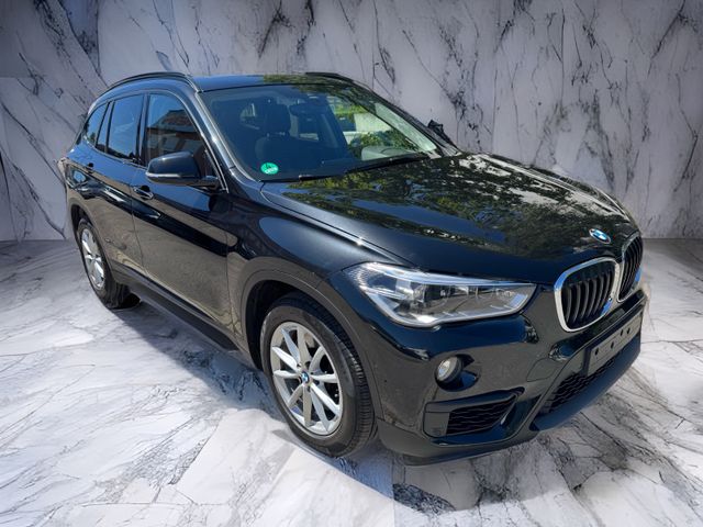 BMW X1 xDrive 20i ST/Advant./LED/Pano/SZH/AHK/Park-A