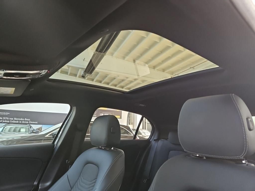 Fahrzeugabbildung Mercedes-Benz A 200 Progressive Pano Navi Totwi. SpurH LED SHZ