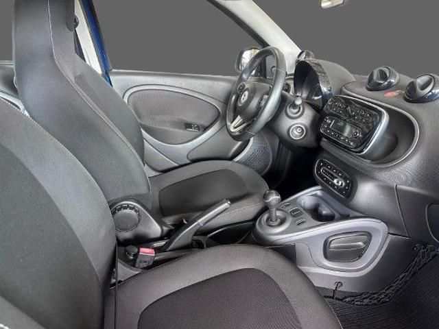 Smart SMART ForFour 70 1.0 twinamic Passion imagem 3
