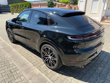 Porsche Cayenne - 6