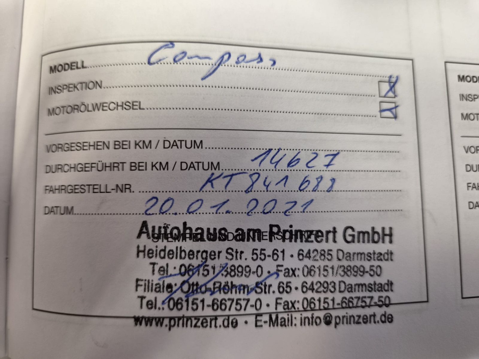 Fahrzeugabbildung Jeep Compass Limited 4WD / LED / NAVI / LEDER