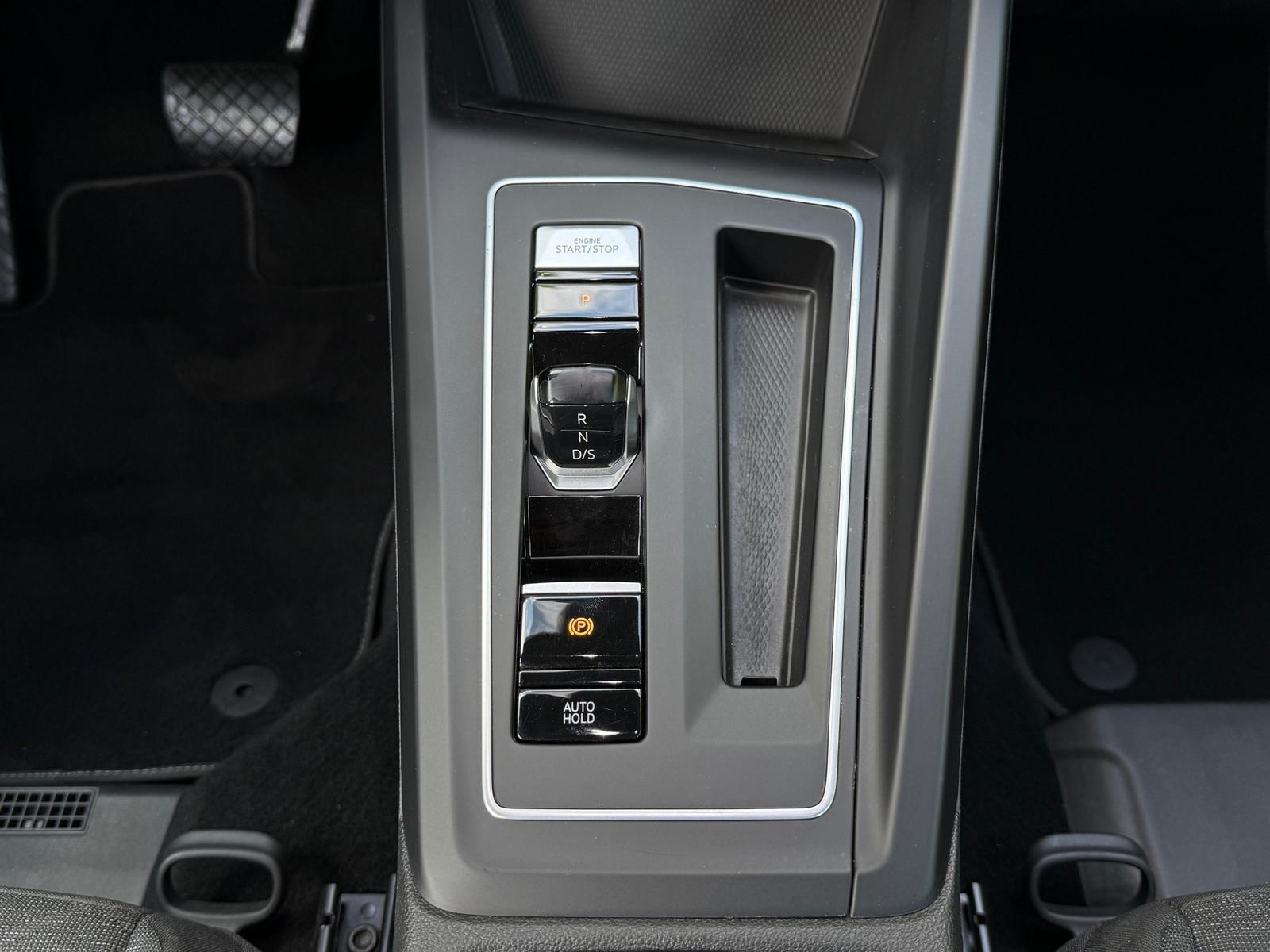 Volkswagen Golf 1.0 eTSI Limo Life LED+NAVI+ACC+SHZ+CARPLAY, миниатюра 21