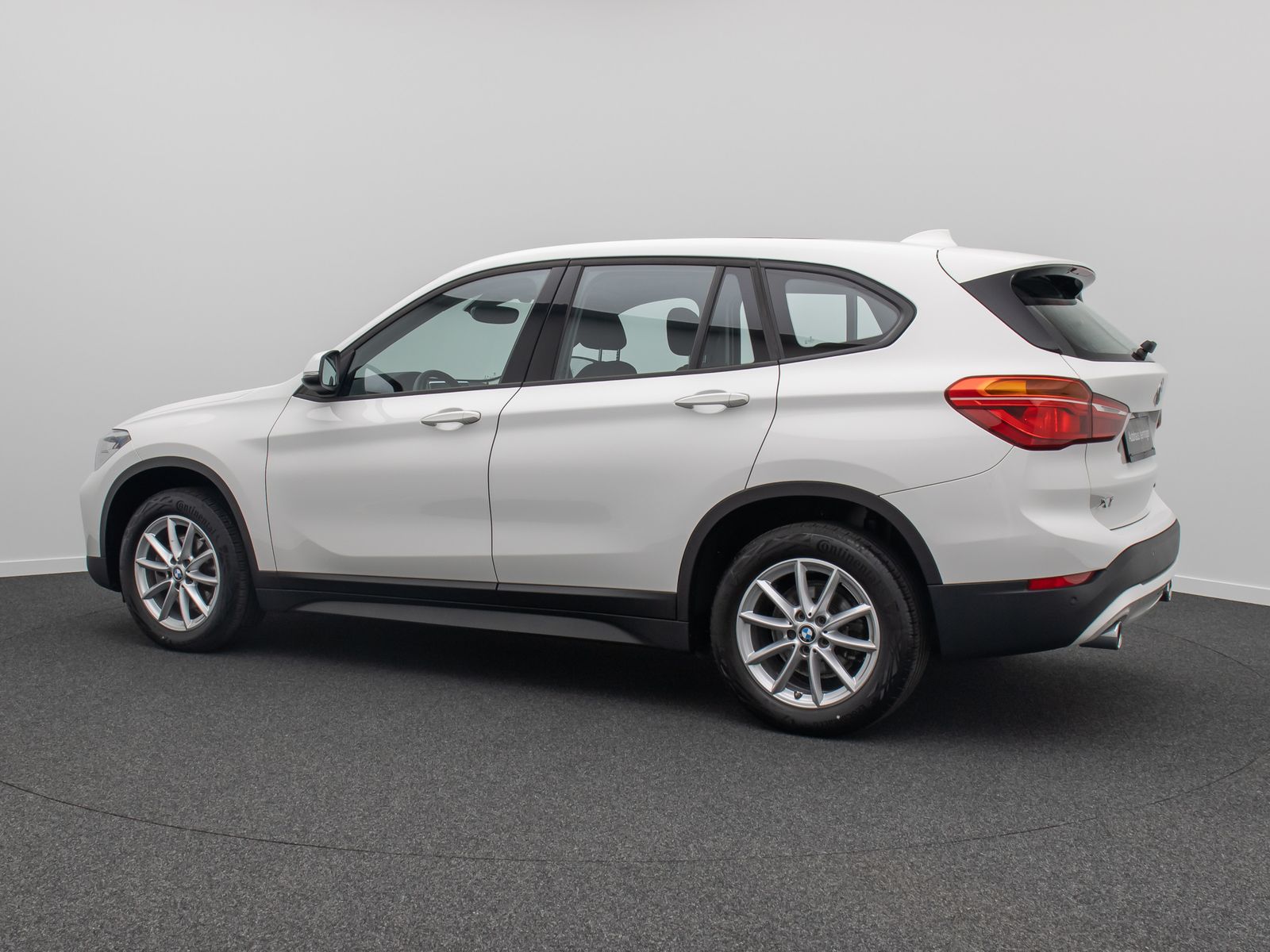 Fahrzeugabbildung BMW X1 xD18d Navi DAB Lordos GeschwindigReg Panorama