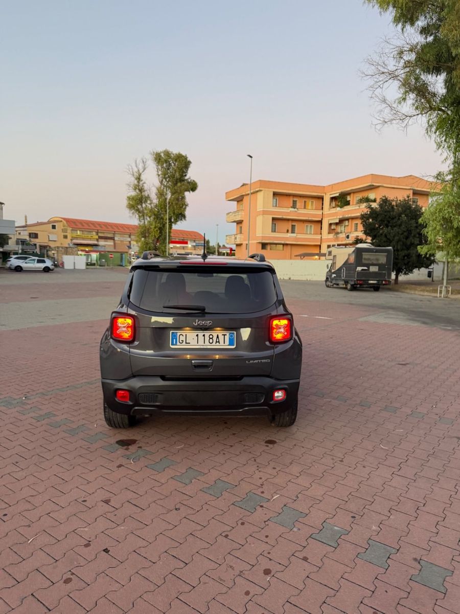 Jeep Renegade 1.6 Mjt 130 CV Limited imagem 3