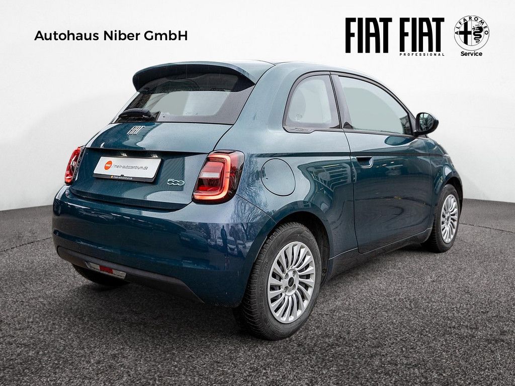 Fahrzeugabbildung Fiat 500e Action 23,8 kWh KLIMA BLUETOOTH