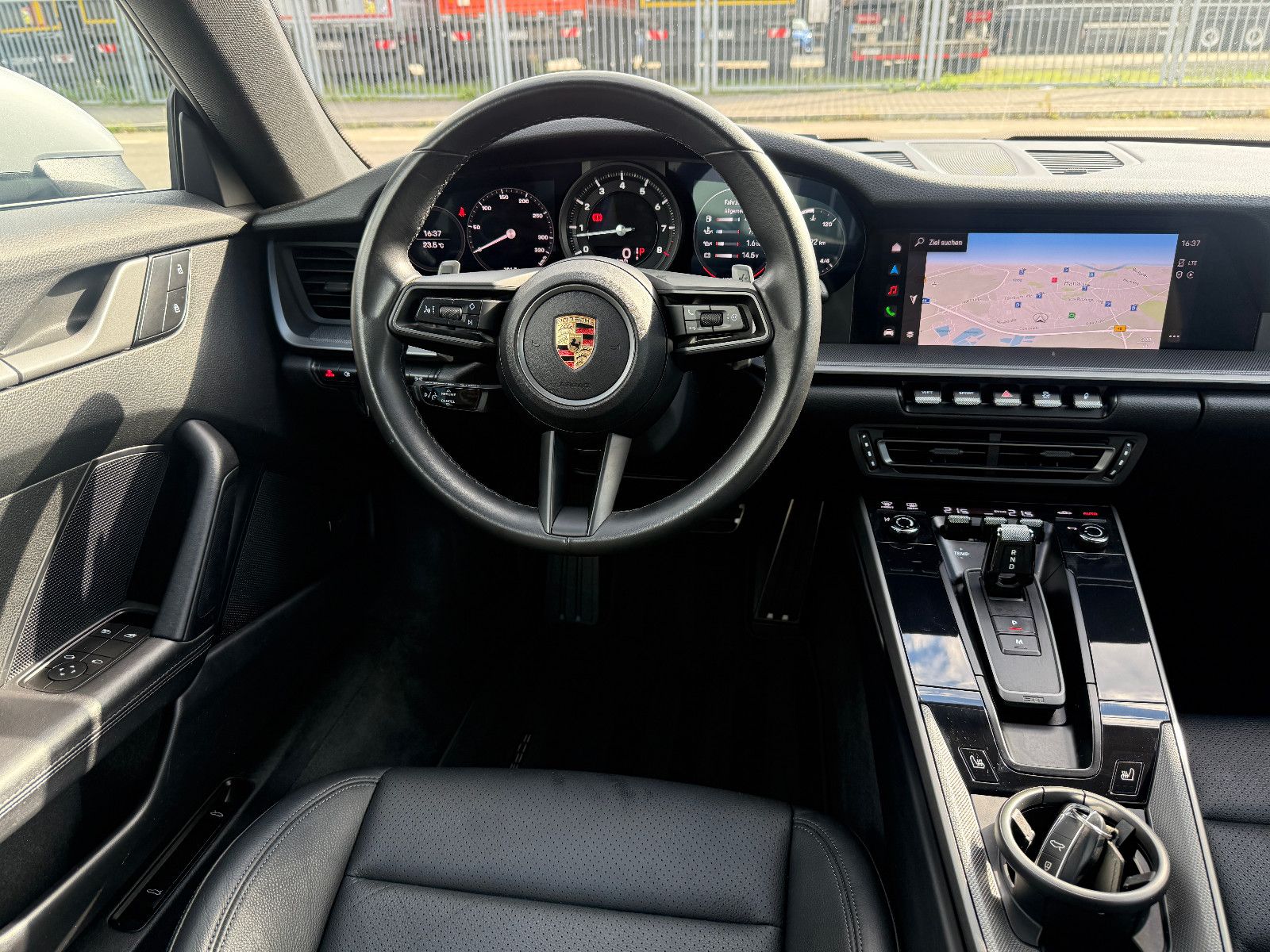 Porsche 992 Carrera Sport-AGA Bose R.Kamera FINANZIERUNG foto 19