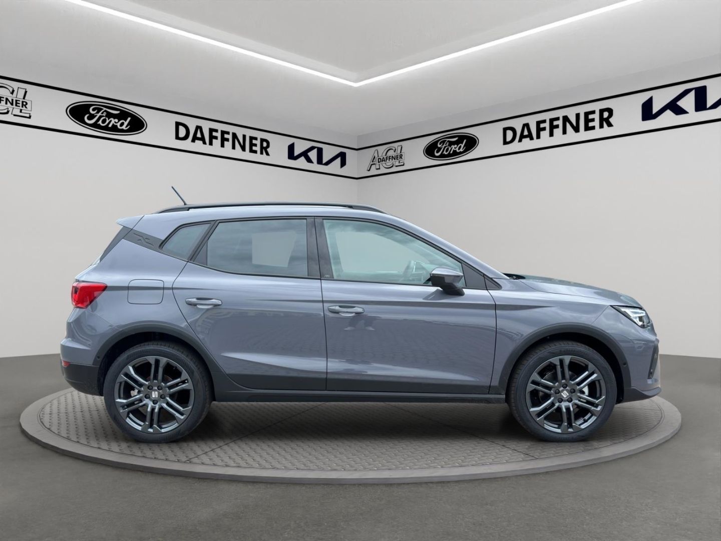 Fahrzeugabbildung SEAT Arona 1.0 TSI 85 kW FR Navi Digitales Cockpit LE