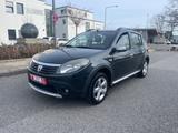 Dacia Sandero Stepway*TÜVNEU* - Dacia Sandero in Aachen