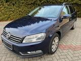 Volkswagen Passat Variant BlueMotion,1.Hand,Standhez,Navi - gebrauchte VW Passat Variant aus dem Jahr 2013