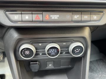 Dacia Sandero III Stepway Extreme TCe 110 PS Sitzheizu