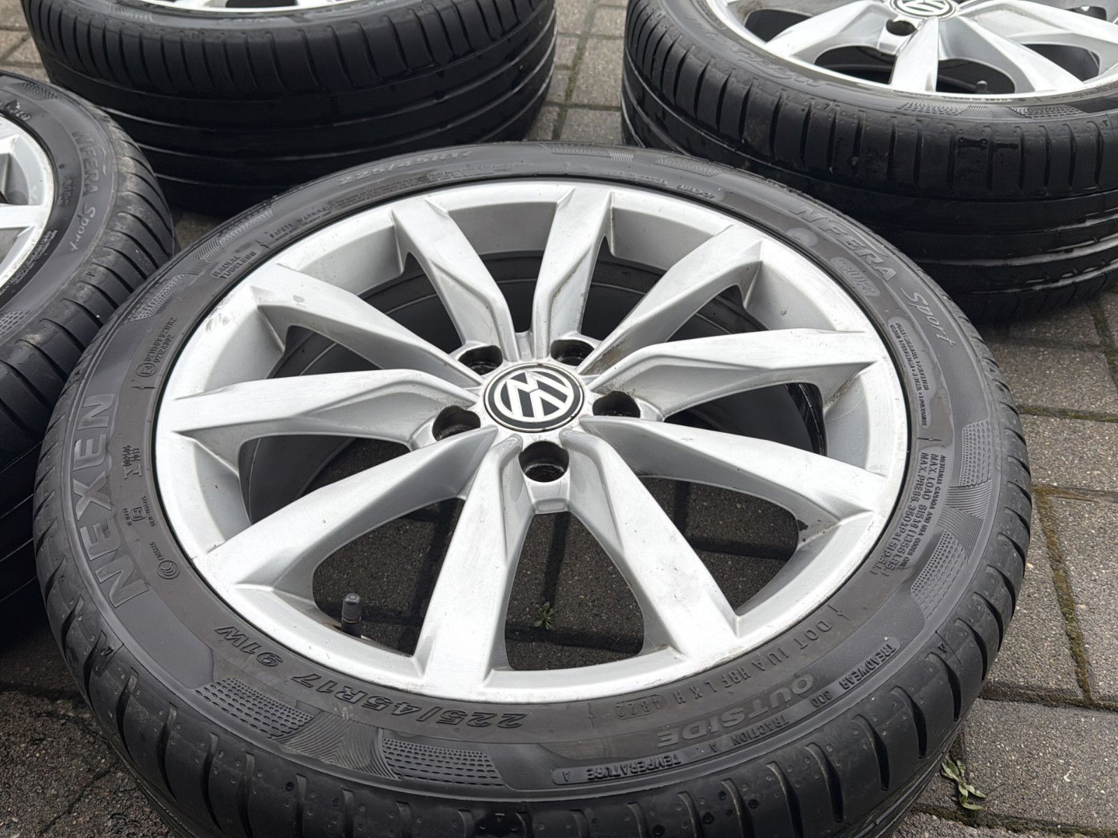 Fahrzeugabbildung Volkswagen Golf VII Variant Highline BMT/ kein Ablue