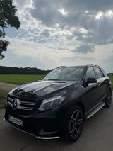 Mercedes-Benz Mercedes GLE 350d AMG Night | Winterpaket + Stan