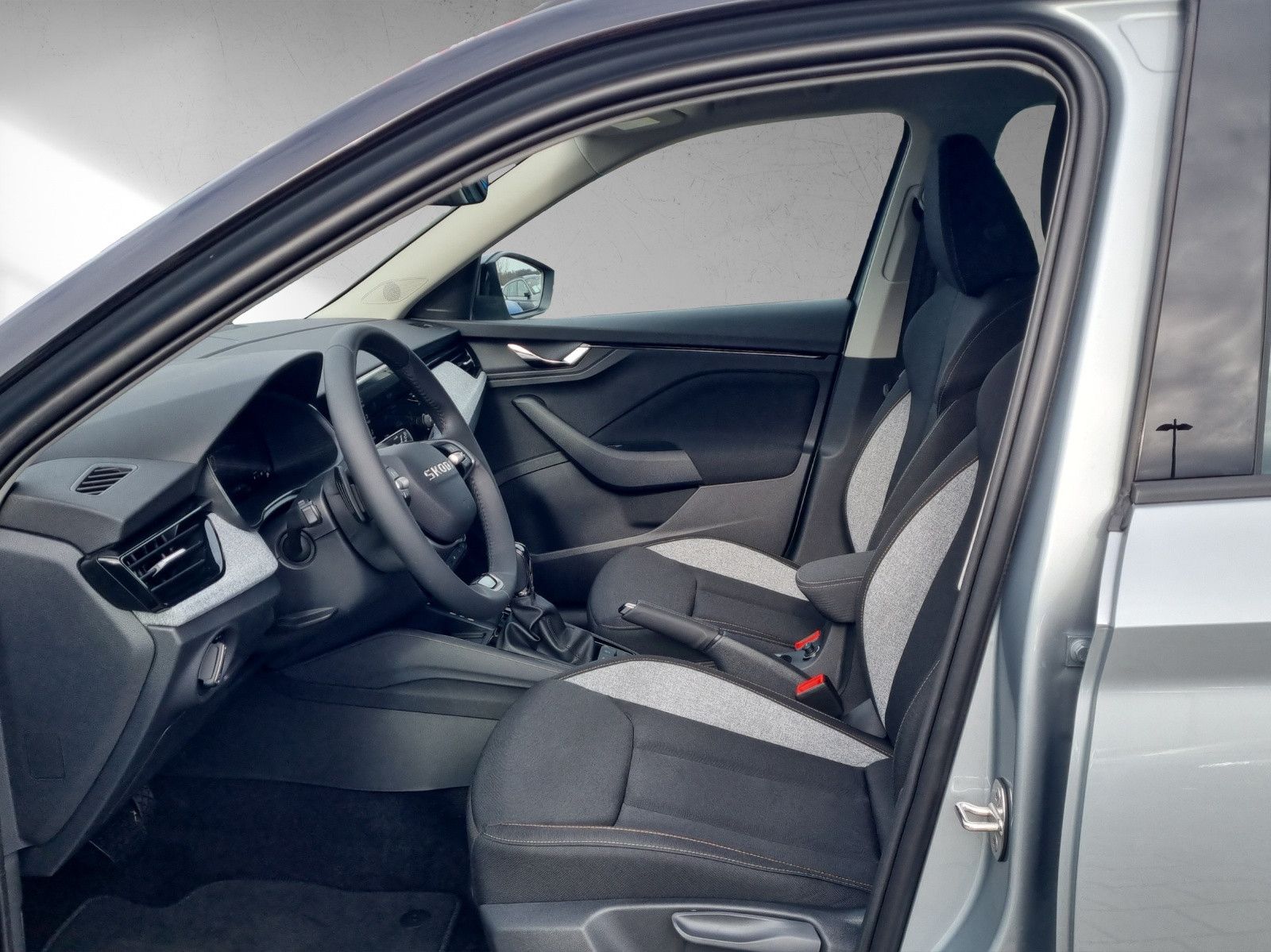 Fahrzeugabbildung SKODA Kamiq Balance 1,0 TSI DSg AHK Garantie +3