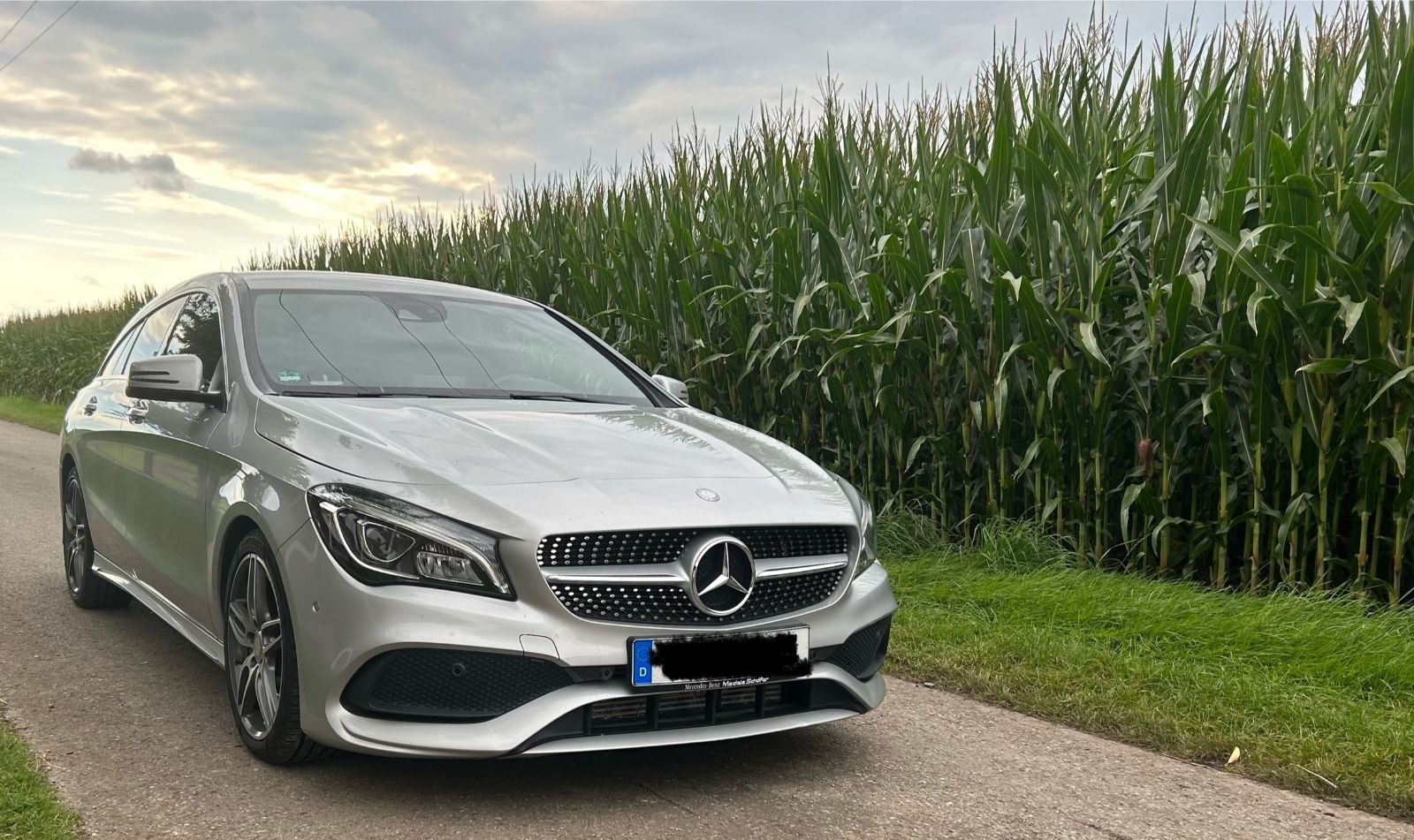 MERCEDES-BENZ CLA 200 Shooting Brake CLA 200 AMG Line Shoo...