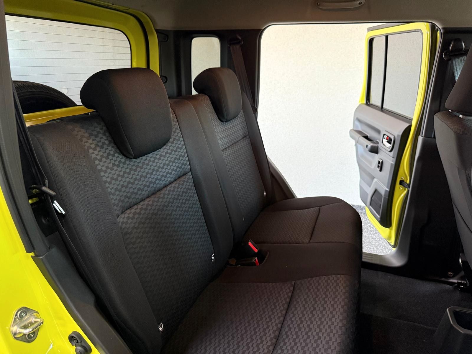 Fahrzeugabbildung Suzuki Jimmy GLX 4-TÜRER AUTOMATIK