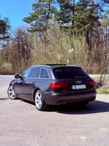 Audi A4 2.0 TDI Avant S line, SHZ, 8-Fach Alu, PANO - Audi A4 aus 2011: Line
