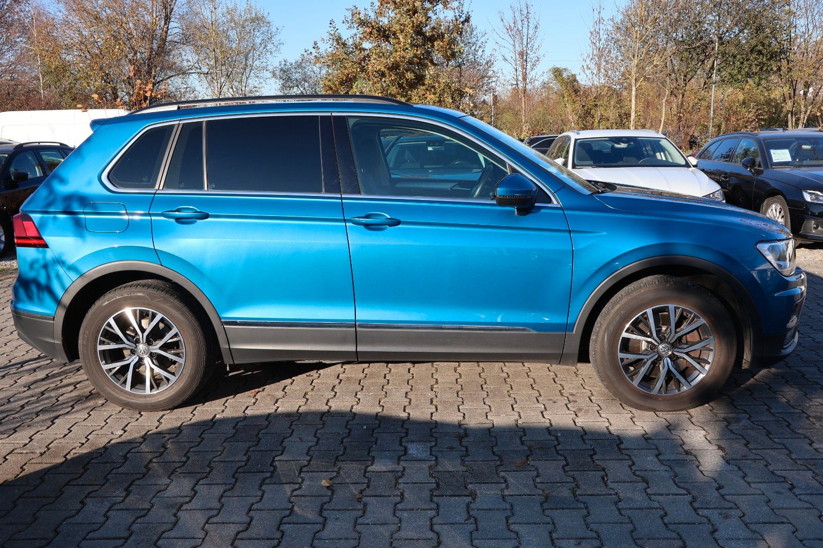 Fahrzeugabbildung Volkswagen Tiguan Comfortline BMT/Start-Stopp 4Motion