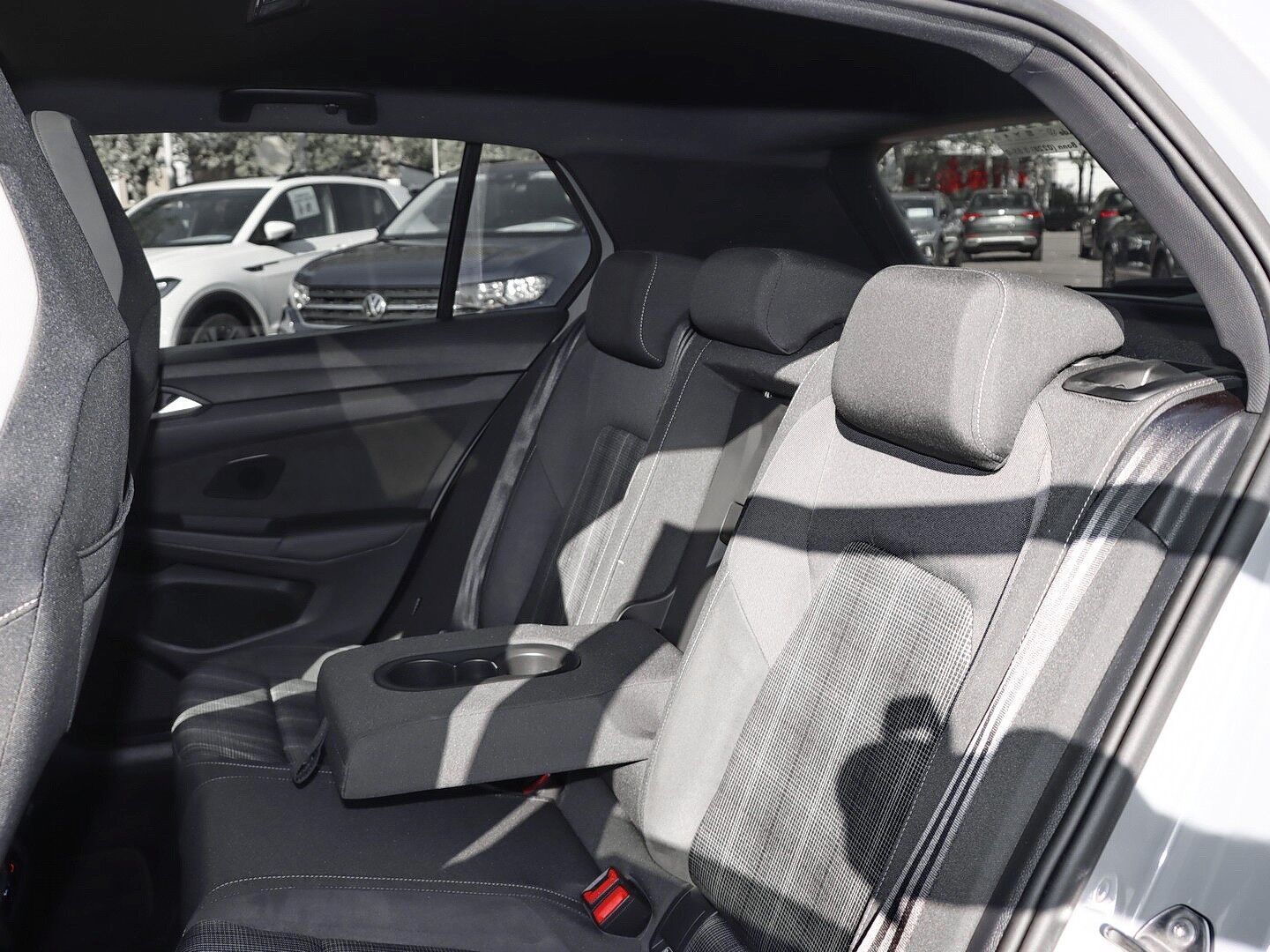 Volkswagen Golf VIII GTD 2.0 TDI SCR DSG PANO NAVI LED HARM foto 5